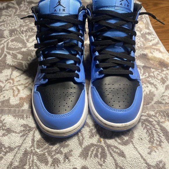 Jordan 1 Mid University Blue Black White main image 5